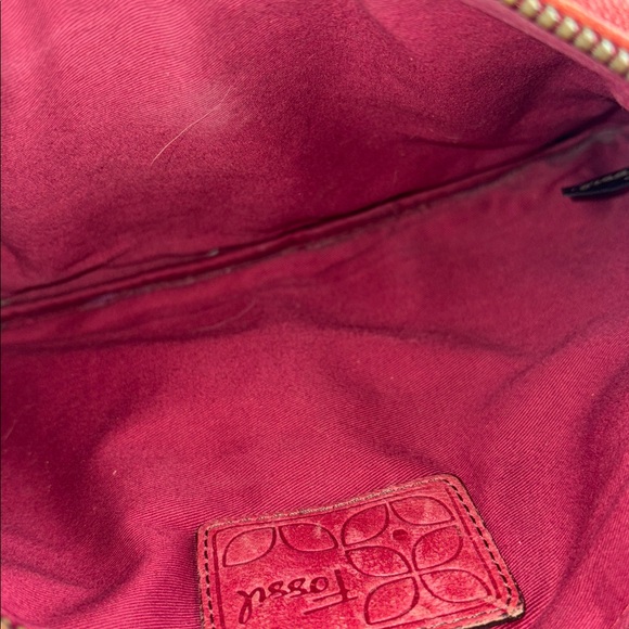 Preloved Fossil crossbody - Picture 6 of 8